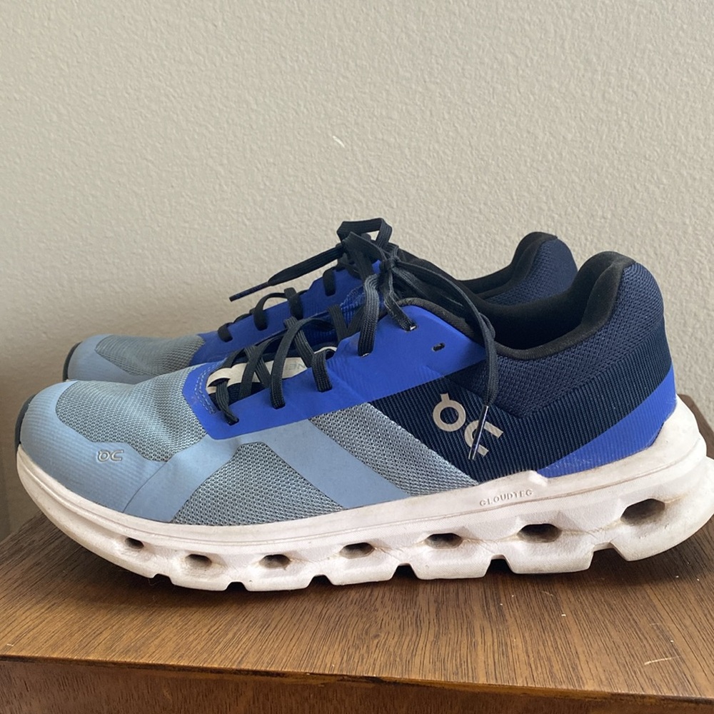 On Running Cloudrunner Speedboard Blue Running Sh… - image 5